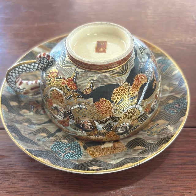 Satsuma Late 19th Century Meiji Satsuma Cup and Saucer With Warriors in Armor and a Dragon Handle For Sale - Image 4 of 5