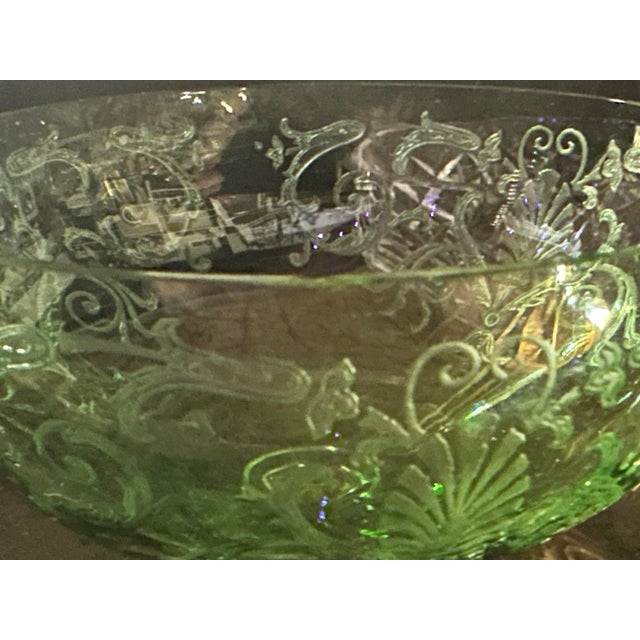 Early 20th Century Fostoria Versailles Green Uranium Glass Dessert Plate & Bowls- 10 Pieces For Sale In Denver - Image 6 of 12