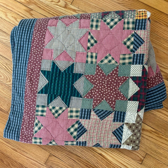 Vintage Americana Star Pattern Quilt For Sale - Image 4 of 10