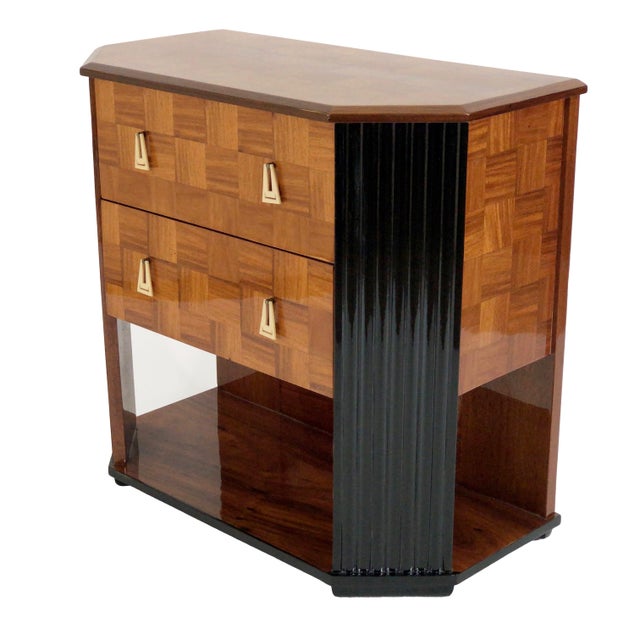 Art Deco Chest of Drawers with Cube Maquetry and Hand-Polished Shellac, 1930s For Sale - Image 4 of 9