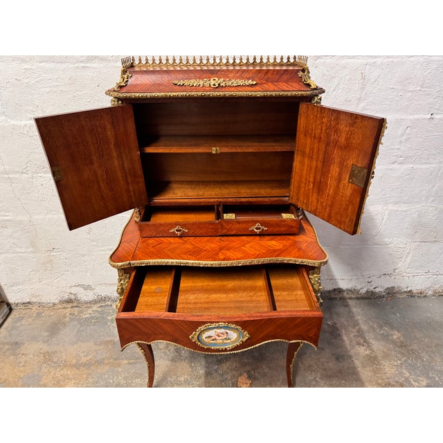 Antique French Louis XV Style Inlaid King Wood Ladies Writing Desk For Sale - Image 9 of 18