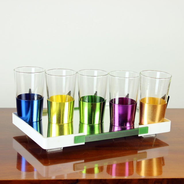 Mid-Century Modern Drinking Glasses with Tray, Former Czechoslovakia, 1960s, Set of 6 For Sale - Image 3 of 10