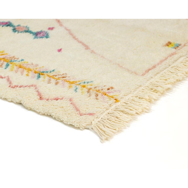 2020s Multi-Color Hand-Knotted Moroccan Wool Rug | 8'2" X 5'5" | One of a Kind For Sale - Image 5 of 11