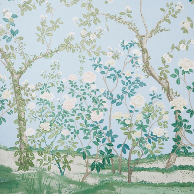 English garden meets chinoiserie in this stunning print on a soft, wide-width linen ground. Featuring delicate and...