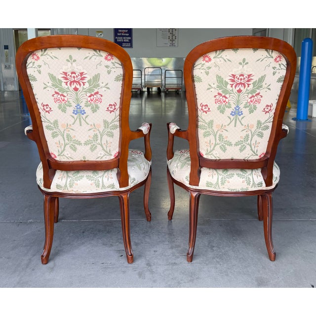 French Vintage John Widdicomb Floral Upholstered Dining Chairs, Set of 12 For Sale - Image 3 of 17