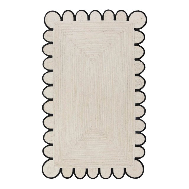 Black Scallop Edge With Solid White Jute Rug 2.5x8 Ft. For Sale