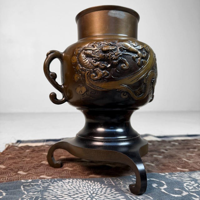 Bronze Usubata Ikebana Vase with Dragon and Tiger, Japan, 1990s For Sale - Image 16 of 18