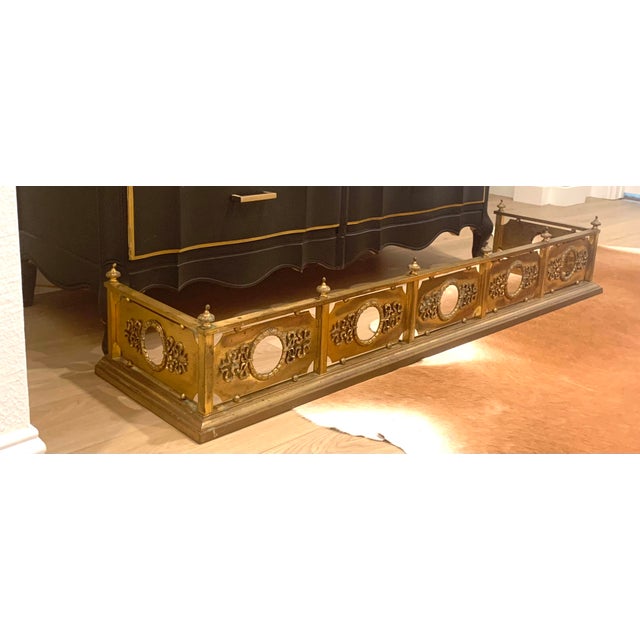 Victorian 19th Century French Pierced Brass Fireplace Fender For Sale - Image 3 of 5
