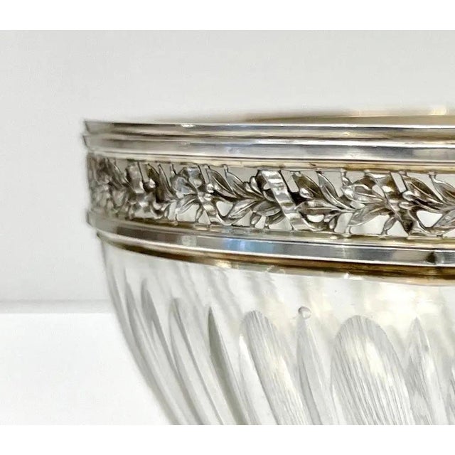 This exceptional cut crystal bowl is a superb example of refined French tableware craftsmanship, likely from the early...