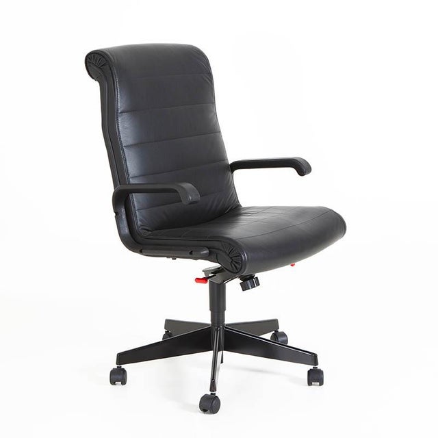 Modern Exclusive Office Chair by Richard Sapper for Knoll International, 2000s For Sale - Image 3 of 3