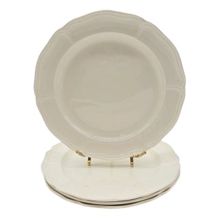 Wedgwood Queens Shape 10" Dinner Plates – Set of 4, Ivory Cream English Pottery For Sale
