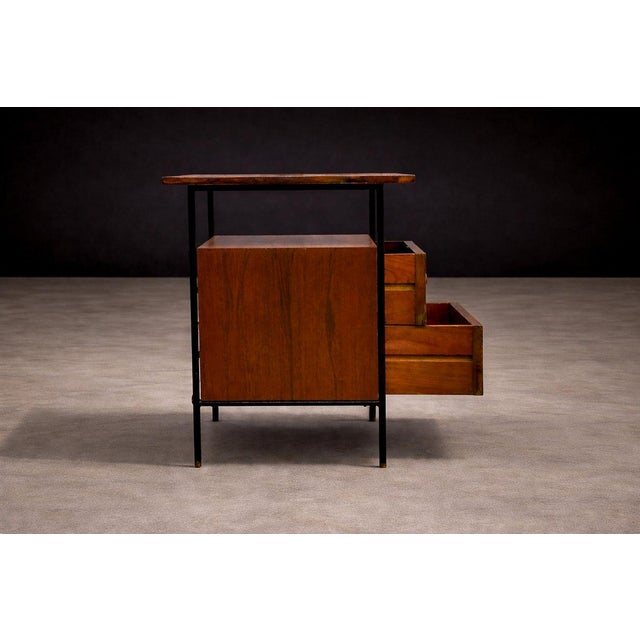 Side Table in Metal, Rosewood and Formica, Geraldo de Barros for Unilabor, 1950s - Lot 439A For Sale In New York - Image 6 of 10