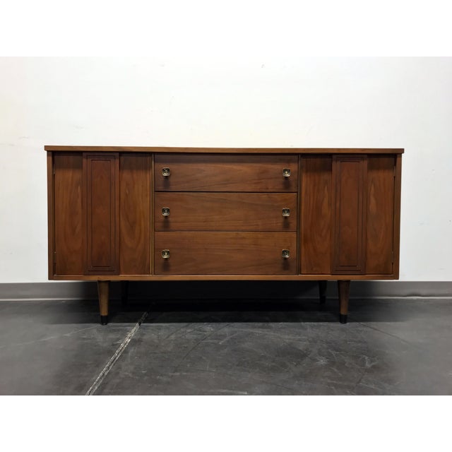 Mid Century Modern MCM Walnut Sideboard Credenza Buffet by Stanley