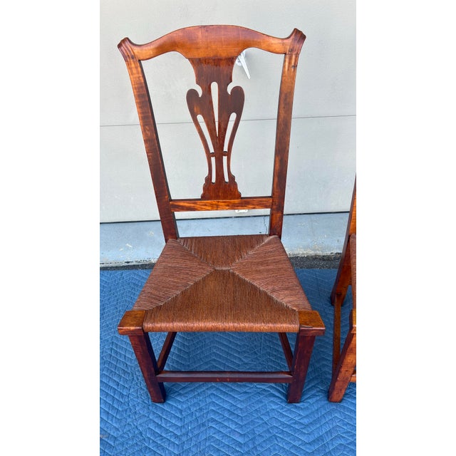 American A Pair of New England Tiger Maple Chippendale Side Chairs With Rush Seats, Circa 1800 For Sale - Image 3 of 12