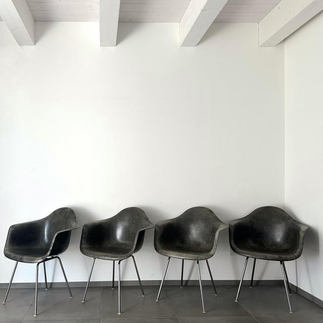 Dax Lounge Chairs by Charles and Ray Eames for Herman Miller, 1950s, Set of 4, in Very Good conditions. Designed 1950 to...