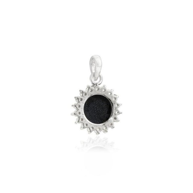 Not Yet Made - Made To Order Delicate Yet Bold 5.71 Ct Black Star Pendant for Special Occasions For Sale - Image 5 of 12