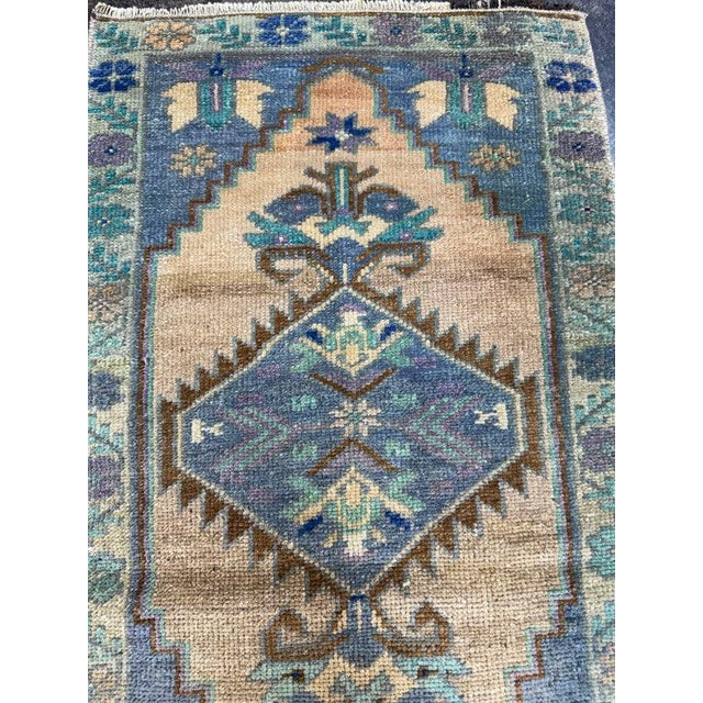 Turkish Yastik Rug 1'7" x 3' For Sale - Image 4 of 6