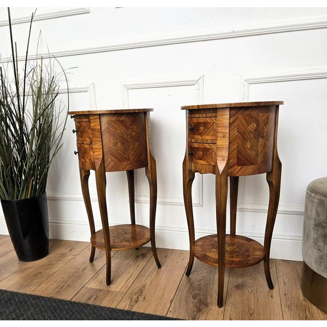 Brown Italian Art Deco Nightstands in Burl Walnut, 1940s, Set of 2 For Sale - Image 8 of 11