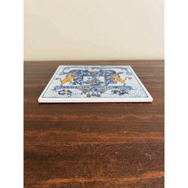 French Country Dutch Delft Blue and White Porcelain Tile With Heraldic Coat of Arms For Sale - Image 3 of 4