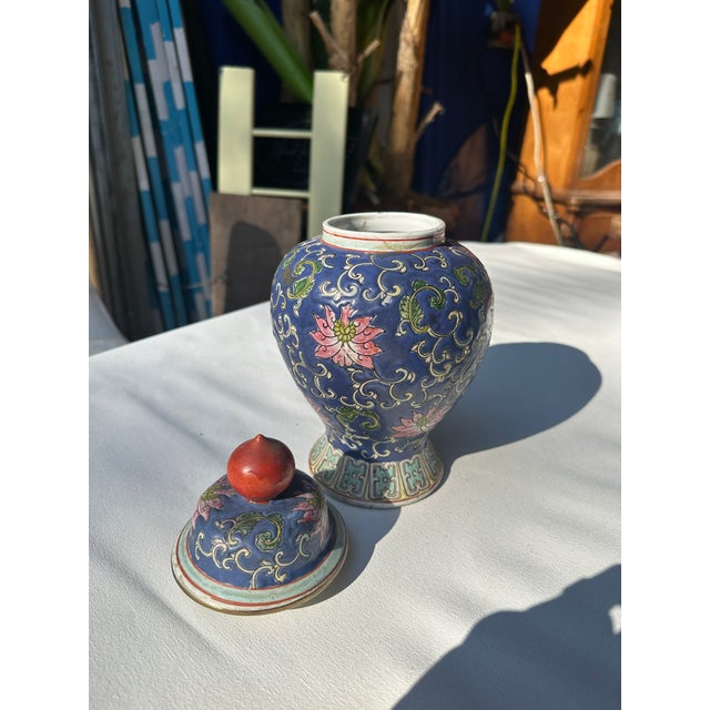 1970s Vintage Blue Floral Asian Inspired Jar For Sale - Image 5 of 8