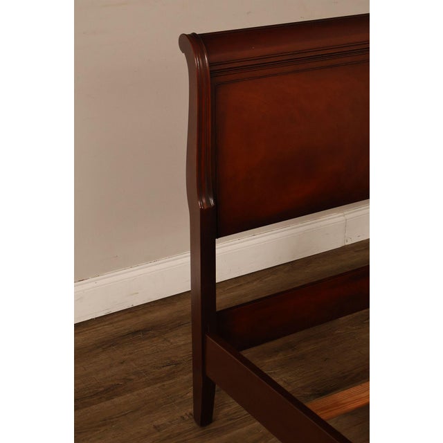 1940's Vintage Mahogany Traditional Pair Of Twin Sleigh Beds For Sale - Image 10 of 18