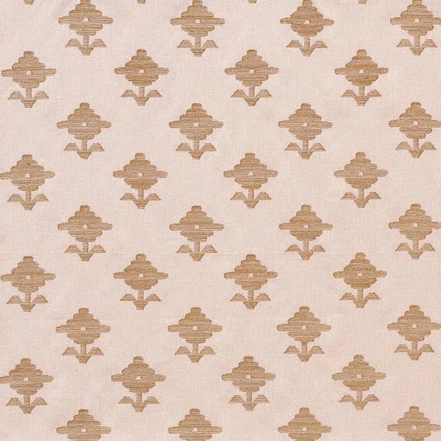 Rubia Embroidery's stylized flowers are rendered in an irregular running stitch with a subtle sheen. This linen-ground...