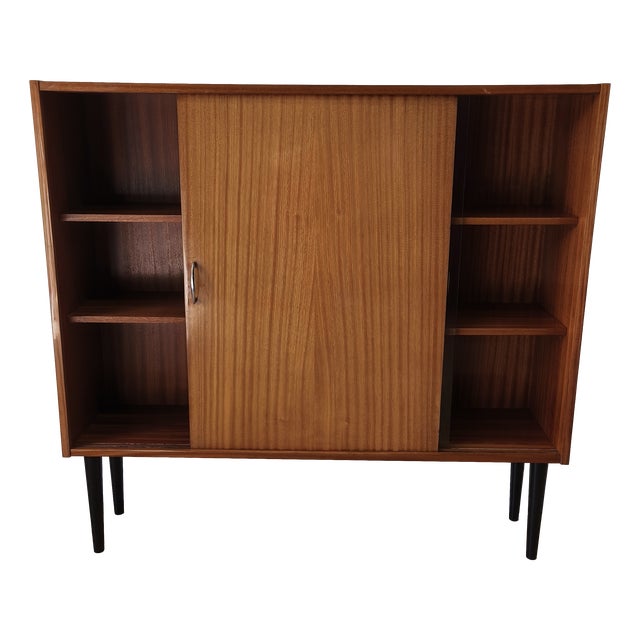 Mid-Century Modern Minimalist Bookcase, 1970 For Sale