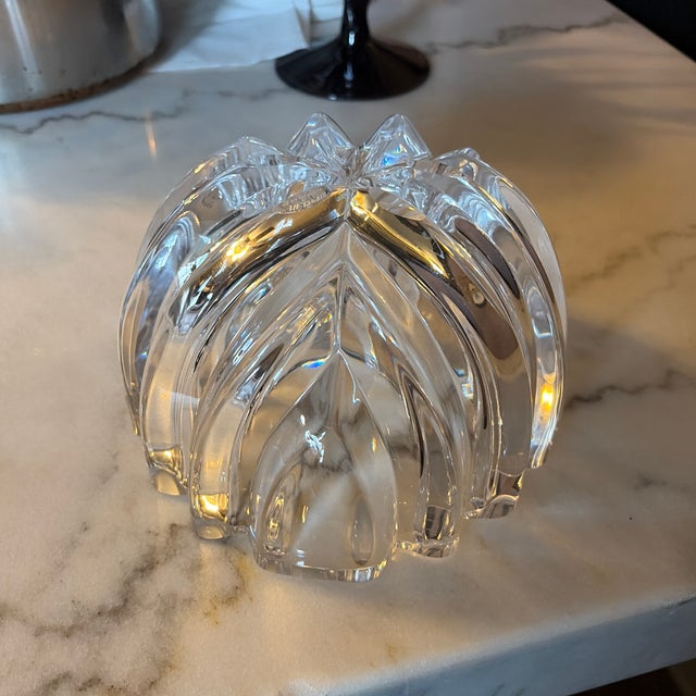 Orrefors Isabella Crystal Bowl by Lars Hellsten, 8.5” Signed Scandinavian Modern Lead Crystal Centerpiece - New Condition For Sale - Image 12 of 12