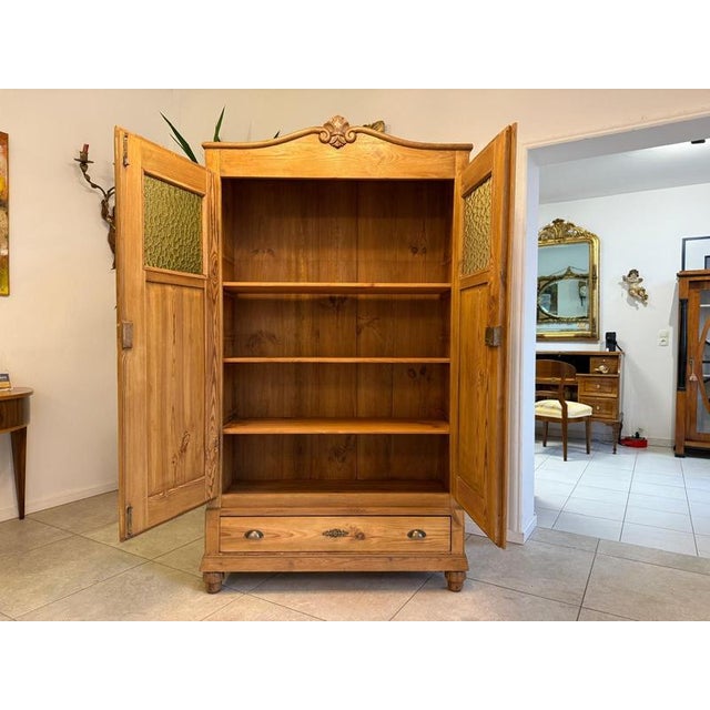 Farmhouse Display Cabinet in Spruce Wood For Sale - Image 6 of 12