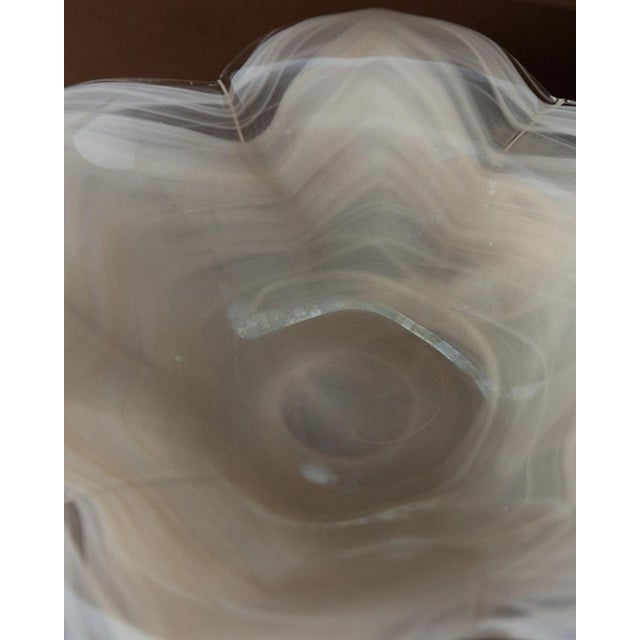 Vintage Murano Glass Bowl in Flower Shape with White Transparent Streaks For Sale - Image 4 of 11
