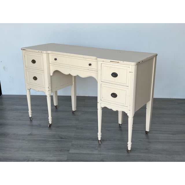 Early 20th Century Early 20th Century Mahogany Desk of Five Drawers For Sale - Image 5 of 16