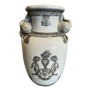 Black & White Yong Shen Tang Vase