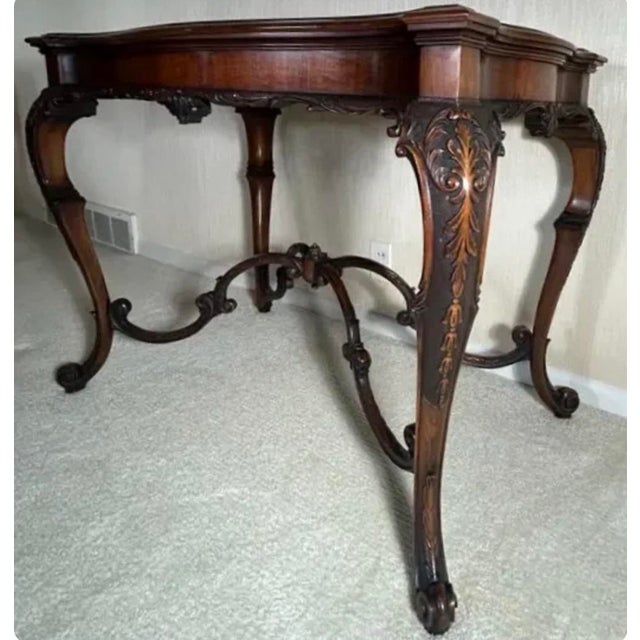 Victorian Mid 19th Century American Rococo Revival Burl Walnut and Marquetry "Turtle-Top" Center Table For Sale - Image 3 of 12