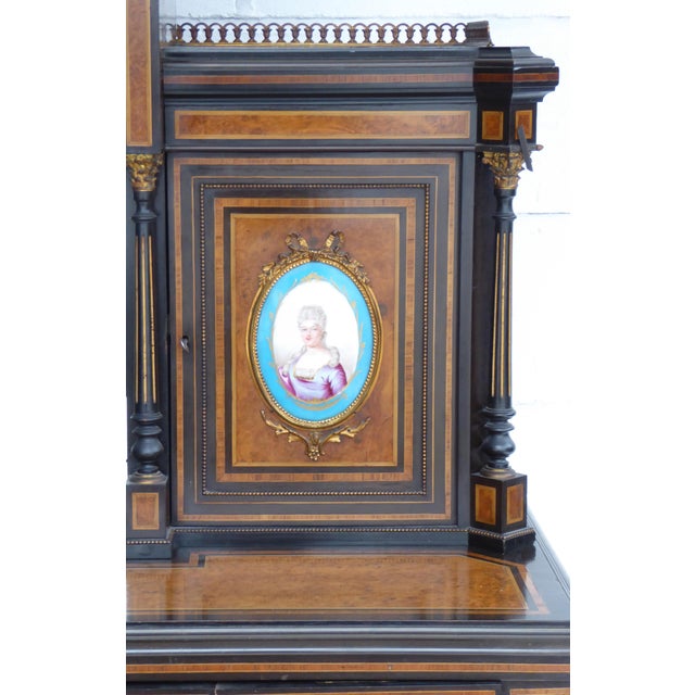 19th Century French Bonheur du Jour For Sale - Image 4 of 18