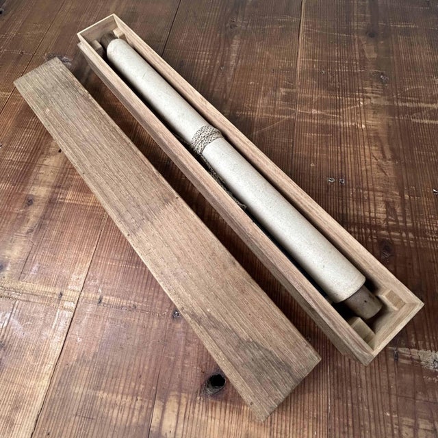 Very decorative calligraphy scroll on paper from the late Meiji period. Dimensions: length 190 cm, width 45/50 cm. In very...