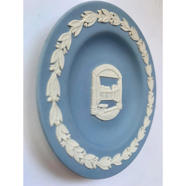 Late 20th Century ‘Bath’ Souvenir Wedgwood Blue Jasperware Catchall in Original Box For Sale - Image 5 of 7