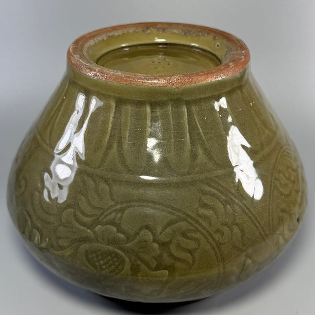 16th Century Chinese Celadon Lidded Jar, Lotus Leaf Cover Collectible Storage Vessel For Sale - Image 5 of 6