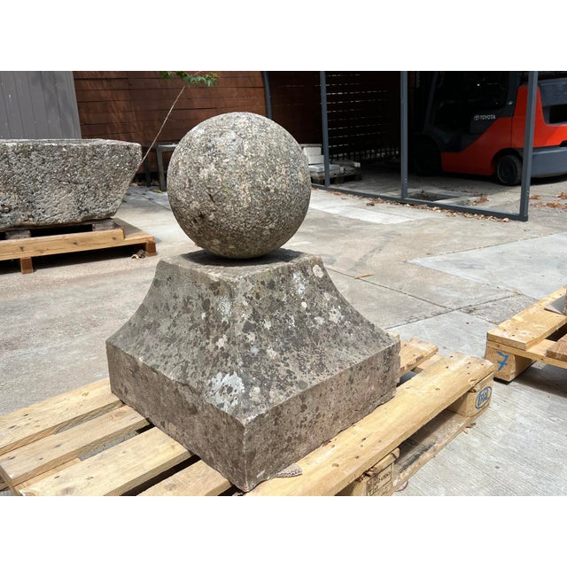 Pair of 18th Century French Carved Limestone Pillar Ball Finials For Sale - Image 16 of 18