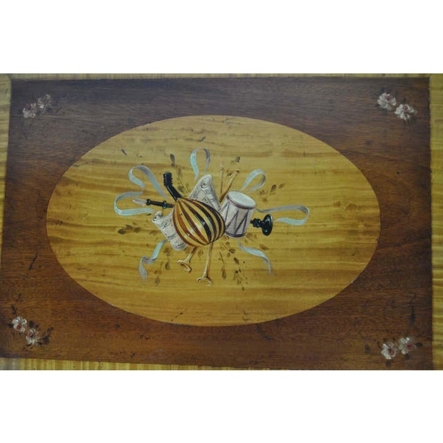 20th Century Sheraton Style Nesting Table Set in Mahogany For Sale - Image 6 of 7