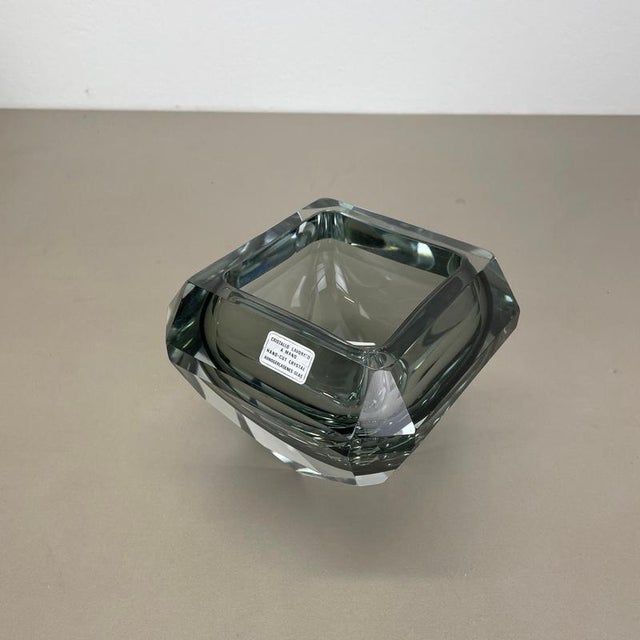 Faceted Murano Glass Diamond Sommerso Bowl, Italy, 1970s For Sale - Image 4 of 18