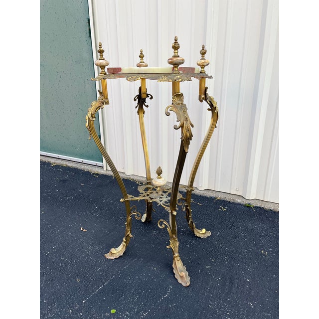 Art Nouveau Art Nouveau Onyx and Brass Planter Stand With Polished Finials For Sale - Image 3 of 12
