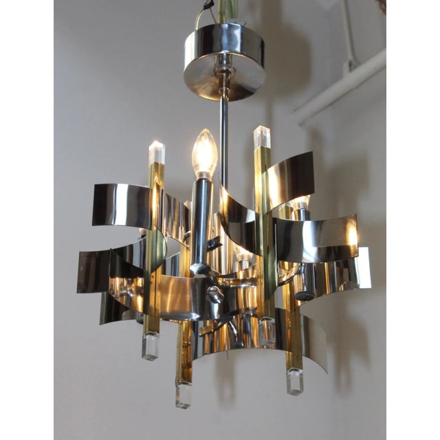 1970s Gaetano Sciolari Brass and Chrome Chandelier For Sale In New York - Image 6 of 13