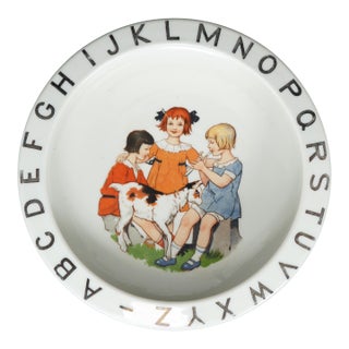 Vintage German Porcelain Child's Bowl Bavaria Schumann C 1930s For Sale