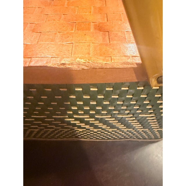 Hawkeye by Burlington Vintage 1960s Green Woven Picnic Basket With Metal Handles For Sale - Image 11 of 15
