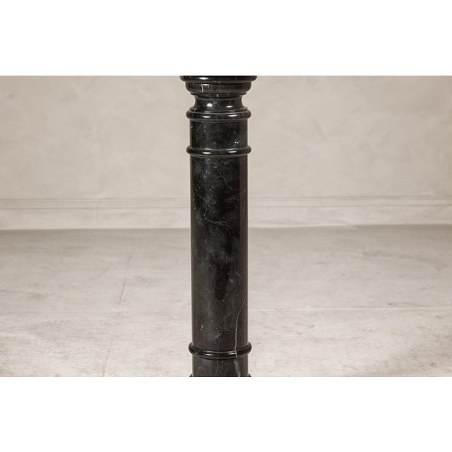 Vintage Black Marble Column Pedestal with White Veining and Stepped Base For Sale In New York - Image 6 of 12