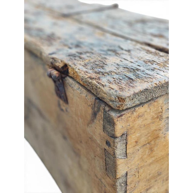 Antique Italian Trunk in Oak, 1800s For Sale - Image 5 of 7