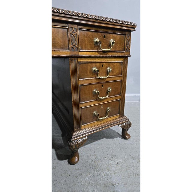 Brown Chippendale Mahogany Pedestal Desk, 1880 For Sale - Image 8 of 18