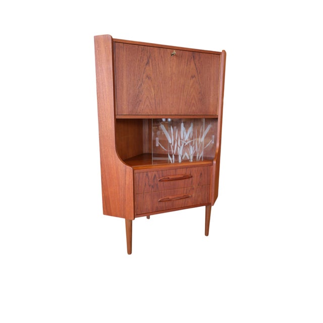 Gunni Omann Danish Corner Cabinet in Teak with Bar Cabinet and Glass Doors by Gunni Omann for Omann Jun, 1960 For Sale - Image 4 of 12