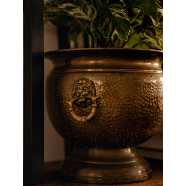 Vintage Hammered Brass Hollywood Regency Cachepot Planter For Sale - Image 12 of 13
