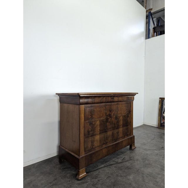 Louis Philippe Chest of Drawers in Flamed Mahogany, in Very Good conditions.